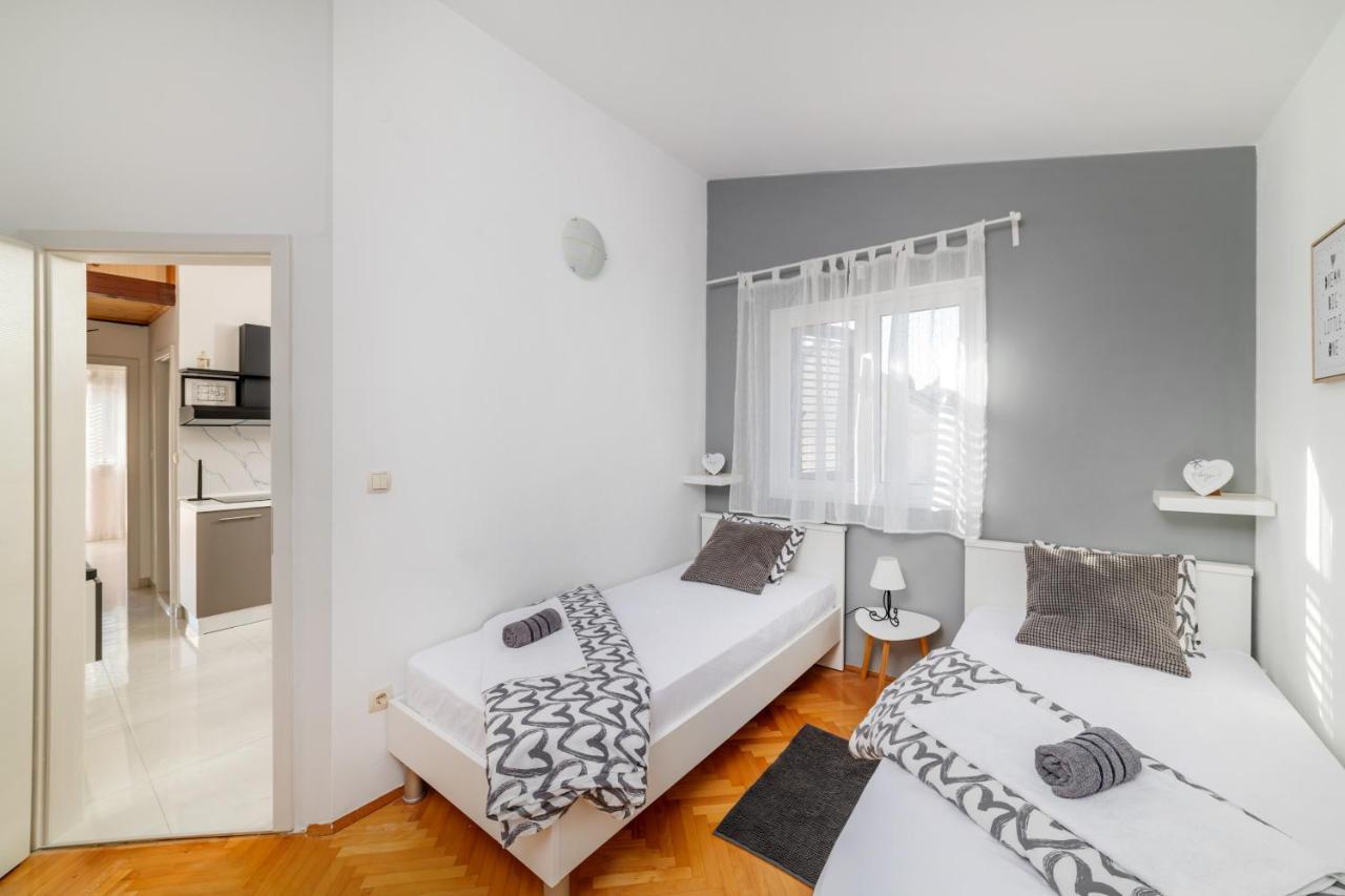 Amare Apartments Bobovisca Extérieur photo